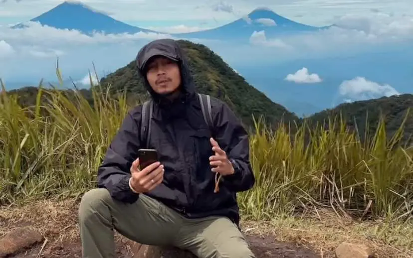 Fiersa Besari Berhasil Dievakuasi dari Cartensz Pyramid, Dua Pendaki Tewas Akibat Hipotermia, Ekstremnya Puncak di Papua!