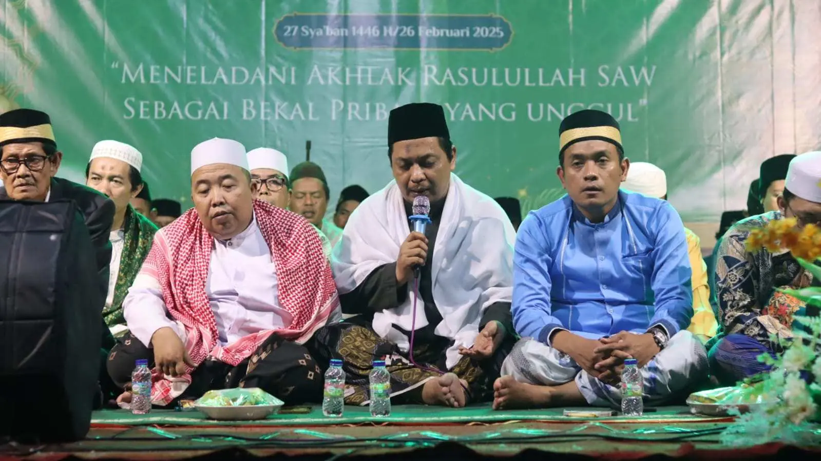 Peringatan Isra Mi'raj di Kecamatan Mekar Baru: Menguatkan Kebersamaan dan Pelayanan Masyarakat