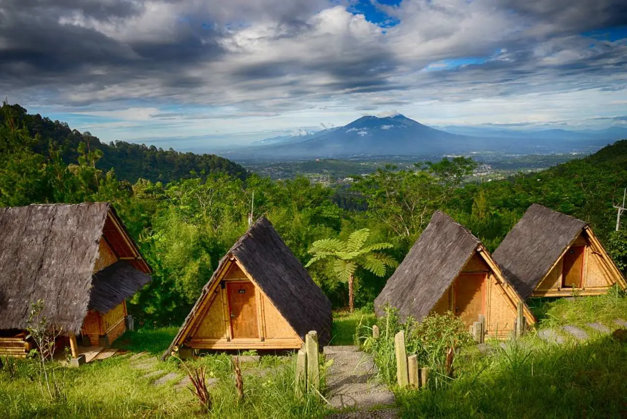 Rekomendasi Wisata di Puncak Ada Kampung Budaya Sunda Paseban di Megamendung, Gratis Tiket Masuk Lokasi!