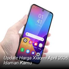 Foto studio smartphone Xiaomi terbaru dengan bodi belakang kaca satin yang elegan, modul kamera Leica yang besar, diletakkan di atas meja marmer putih yang bersih dengan pencahayaan lembut.