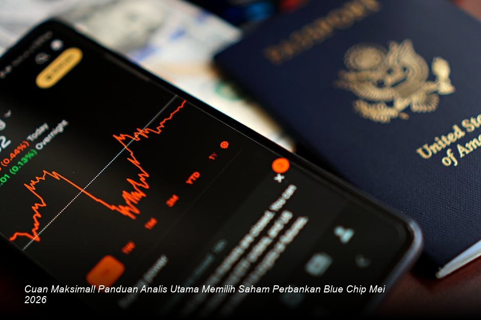 Grafik pergerakan harga saham bank blue chip berwarna hijau yang menunjukkan tren kenaikan stabil di layar monitor bursa saham modern.